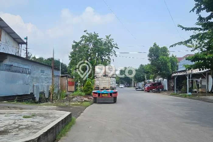 Gudang Disewakan Lokasi Semarang Barat Semarang Harga Spesial! Gudang Disewakan Lokasi Semarang Barat Semarang Harga Spesial!