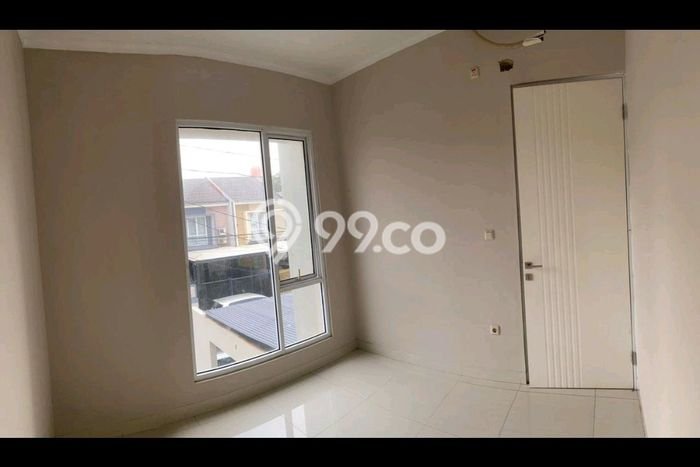 Rumah Luxury Modern Tanpa Renovasi di Duta Garden Jakarta Barat Rumah Luxury Modern Tanpa Renovasi di Duta Garden Jakarta Barat