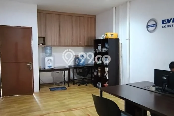 Gudang untuk Disewa di Pusat Tangerang Luas Bangunan 250m2 Gudang untuk Disewa di Pusat Tangerang Luas Bangunan 250m2