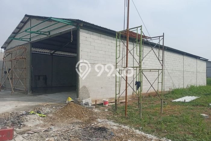 Gudang untuk Disewa di Pusat Jakarta Barat Luas Bangunan 300m2 Gudang untuk Disewa di Pusat Jakarta Barat Luas Bangunan 300m2