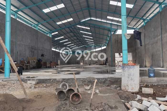 Gudang Disewa di Jakarta Barat dengan LB 1400m2 Area Komersial Ramai Gudang Disewa di Jakarta Barat dengan LB 1400m2 Area Komersial Ramai