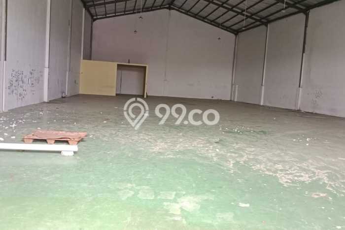 Unit Gudang Disewa Lokasi Cipondoh, Tangerang Spesifikasi Luas Bangunan 1000m2 Unit Gudang Disewa Lokasi Cipondoh, Tangerang Spesifikasi Luas Bangunan 1000m2