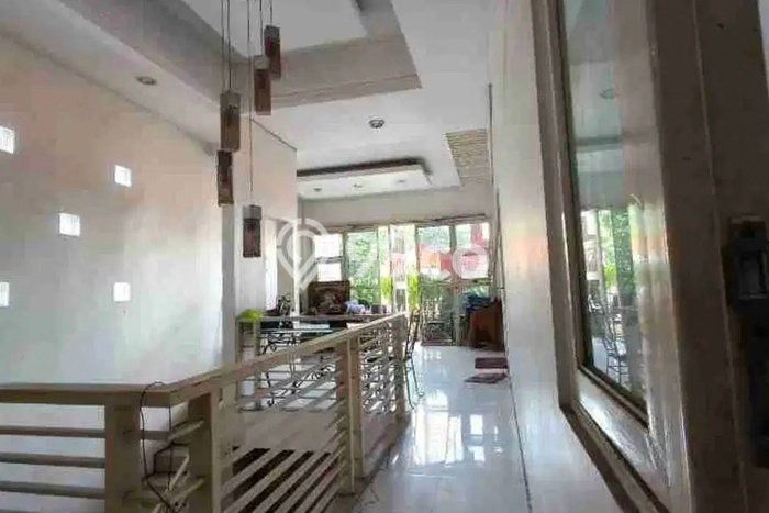 Jual Rumah Mewah Elegan Dengan View Cantik di Pulo Asem, Jakarta Timur Jual Rumah Mewah Elegan Dengan View Cantik di Pulo Asem, Jakarta Timur