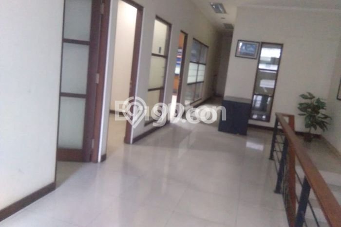 INVESTASI CERDAS! Ruko Kawasan Renon, Luas 305m², Area Bisnis INVESTASI CERDAS! Ruko Kawasan Renon, Luas 305m², Area Bisnis