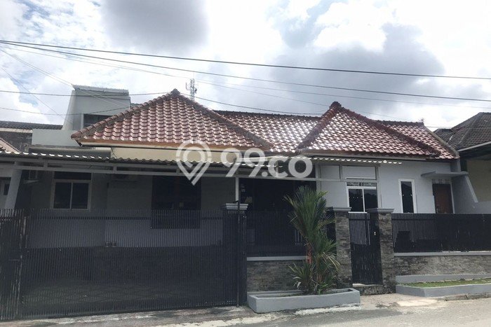 PROPERTI PILIHAN! Rumah area Balikpapan Utara, LT 318m2m² LB 200m2m² PROPERTI PILIHAN! Rumah area Balikpapan Utara, LT 318m2m² LB 200m2m²