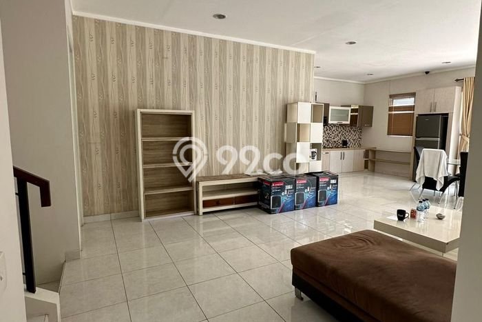 Jarang Ada! Rumah Kontrakan 3 Kamar Bagus Siap Huni BSD City Jarang Ada! Rumah Kontrakan 3 Kamar Bagus Siap Huni BSD City