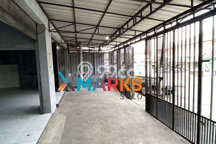 Komersial Kawasan Bisnis Kawasan Ngemplak, Luas 180m², Mainroad Komersial Kawasan Bisnis Kawasan Ngemplak, Luas 180m², Mainroad