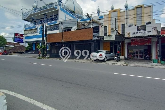 Komersial Kawasan Bisnis Kawasan Ngemplak, Luas 180m², Mainroad Komersial Kawasan Bisnis Kawasan Ngemplak, Luas 180m², Mainroad