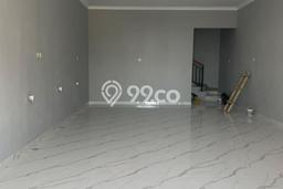 Disewakan Ruko di Kawasan Ramai Gentan Luas 120m2 Disewakan Ruko di Kawasan Ramai Gentan Luas 120m2