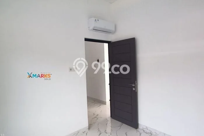 UNIT SPESIAL! Rumah area Solo Baru, 3 KT, Akses Fasilitas, Luas 90m² LB 170m² UNIT SPESIAL! Rumah area Solo Baru, 3 KT, Akses Fasilitas, Luas 90m² LB 170m²