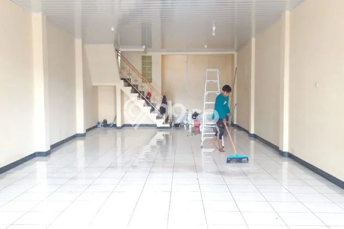 AREA KOMERSIAL! Ruko For Rent di Solo Baru, Luas 160m², Jalan Strategis, Siap Operasi AREA KOMERSIAL! Ruko For Rent di Solo Baru, Luas 160m², Jalan Strategis, Siap Operasi