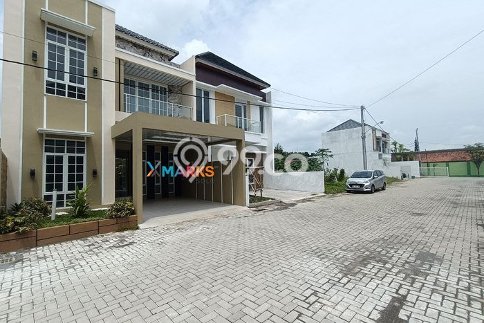 Hunian Cantik Modern Lb 160m2 di Colomadu, Karanganyar Hunian Cantik Modern Lb 160m2 di Colomadu, Karanganyar