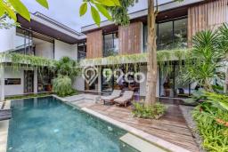 Vila Kawasan , Dimensi 500m2m², Dekat dengan transportasi umum Vila Kawasan , Dimensi 500m2m², Dekat dengan transportasi umum