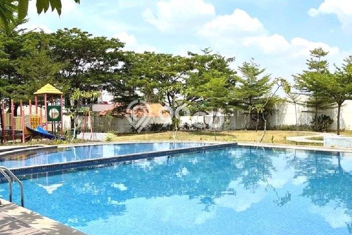 Disewakan! Rumah 3 Kamar Tidur &
3 Kamar Mandi di Jakarta Garden City, Jakarta Timur Disewakan! Rumah 3 Kamar Tidur &
3 Kamar Mandi di Jakarta Garden City, Jakarta Timur