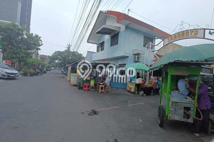 Kost Strategis Disewakan di Laweyan, Surakarta Kondisi Baik Full Furnished Kost Strategis Disewakan di Laweyan, Surakarta Kondisi Baik Full Furnished