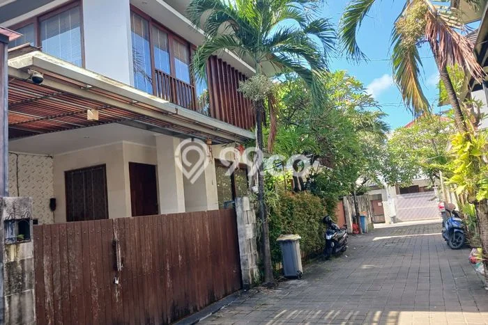 Rumah Mewah LB 213m2 Siap Huni Desain Elegan di Panjer, Denpasar Rumah Mewah LB 213m2 Siap Huni Desain Elegan di Panjer, Denpasar