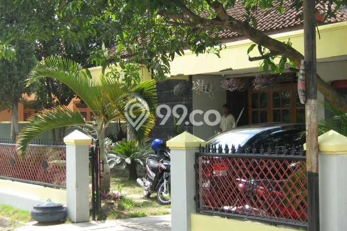 HUNIAN BERKELAS! Rumah Premium Boyolali Kota, Boyolali, Luas Tanah 490m² Luas Bangunan 490m² HUNIAN BERKELAS! Rumah Premium Boyolali Kota, Boyolali, Luas Tanah 490m² Luas Bangunan 490m²