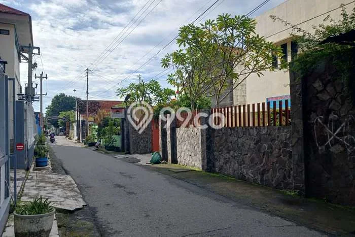For Sale Rumah Mewah Exclusive di Laweyan, Surakarta For Sale Rumah Mewah Exclusive di Laweyan, Surakarta
