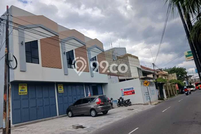 Ruko disewakan lokasi strategis Jebres Surakarta 125m2 Ruko disewakan lokasi strategis Jebres Surakarta 125m2