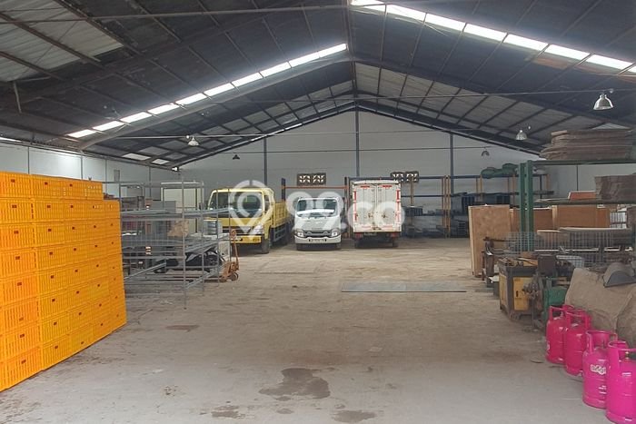 Area Ramai! Gudang Dijual di Arcamanik untuk Bisnis Luas Bangunan 900m2 Area Ramai! Gudang Dijual di Arcamanik untuk Bisnis Luas Bangunan 900m2