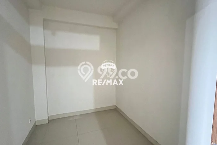 Disewakan Cepat! Hunian Apartemen Hemat di Pulo Gadung, Jakarta Timur 2 Kamar Tidur dan 1 Kamar Mandi Disewakan Cepat! Hunian Apartemen Hemat di Pulo Gadung, Jakarta Timur 2 Kamar Tidur dan 1 Kamar Mandi