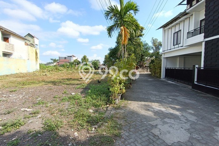 Jual Tanah Lokasi Strategis Kawasan Mlati, Luas 176m², Dekat Transportasi Jual Tanah Lokasi Strategis Kawasan Mlati, Luas 176m², Dekat Transportasi