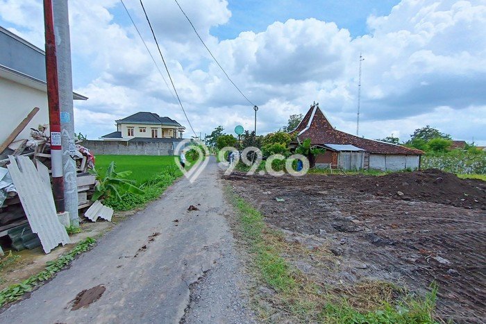 Jual Tanah Lokasi Strategis di Ngaglik, Luas 153m², Dekat Transportasi Jual Tanah Lokasi Strategis di Ngaglik, Luas 153m², Dekat Transportasi