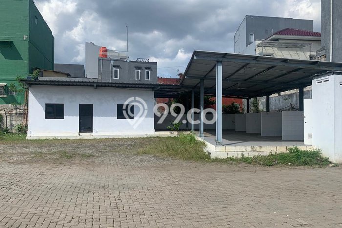 Gudang Area Komersial di Bekasi Barat, Luas 2580m², Jalan Raya Gudang Area Komersial di Bekasi Barat, Luas 2580m², Jalan Raya