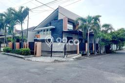 SPECIAL PRICE! Rumah di Laweyan, 4 KT, Dekat Pusat Kota, LT 240m² LB 180m² SPECIAL PRICE! Rumah di Laweyan, 4 KT, Dekat Pusat Kota, LT 240m² LB 180m²