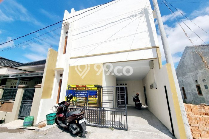 Dijual Rumah Kost di Kartosuro, Sukoharjo, 7 KT, 7 KM, Bangunan 130m2 Dijual Rumah Kost di Kartosuro, Sukoharjo, 7 KT, 7 KM, Bangunan 130m2