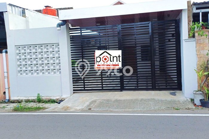 PREMIUM LIVING! Rumah kawasan Laweyan, 1 KM, Area Berkembang, Luas 110m² Bangunan 100m² PREMIUM LIVING! Rumah kawasan Laweyan, 1 KM, Area Berkembang, Luas 110m² Bangunan 100m²