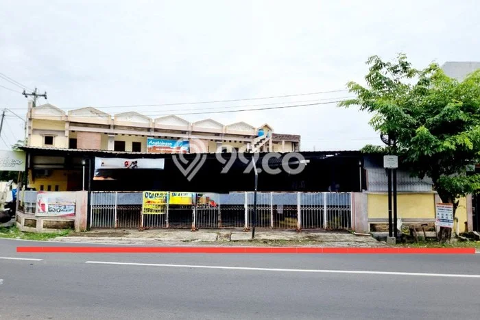 Komersial bagus disewakan di Jebres Surakarta dengan LB 200m2 harga sewa terbaik Komersial bagus disewakan di Jebres Surakarta dengan LB 200m2 harga sewa terbaik