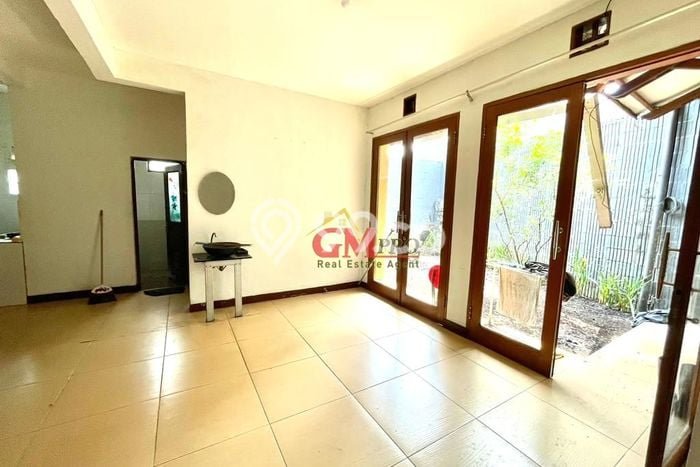 Rumah Luxury Modern Tanpa Renovasi di Buah Batu Bandung Rumah Luxury Modern Tanpa Renovasi di Buah Batu Bandung