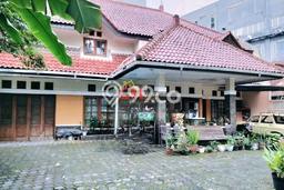 Jual Rumah Mewah Megah Dengan View Eksklusif di Sayap Dago, Bandung Jual Rumah Mewah Megah Dengan View Eksklusif di Sayap Dago, Bandung