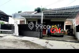 Rumah Mewah LB 240m2 Siap Huni Desain Elegan di Gunung Batu, Bandung Rumah Mewah LB 240m2 Siap Huni Desain Elegan di Gunung Batu, Bandung