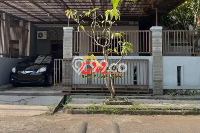 For Sale Rumah 4 Kamar Lokasi Ideal Bagus dan Strategis di Antapani For Sale Rumah 4 Kamar Lokasi Ideal Bagus dan Strategis di Antapani