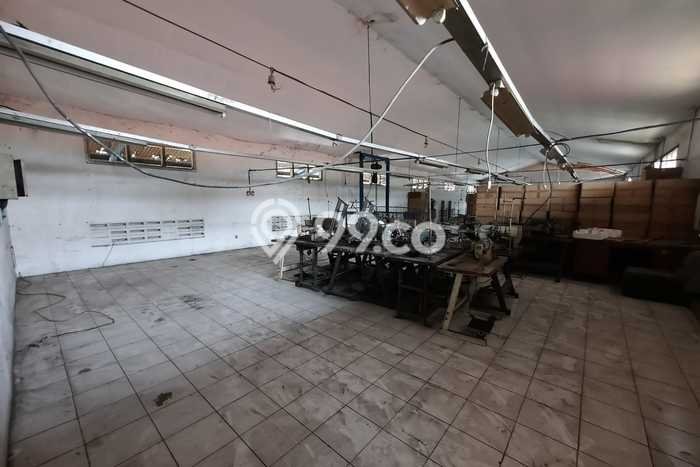Gudang Dijual di Taman Sidoarjo dengan Luas Bangunan 4000m2 Gudang Dijual di Taman Sidoarjo dengan Luas Bangunan 4000m2