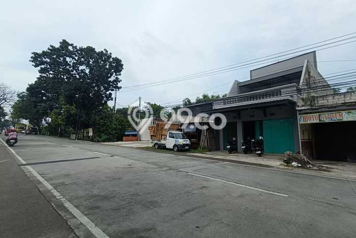 Ruko Bagus LT 140m2 LB 200m2 Dijual di Gondangrejo Karanganyar Ruko Bagus LT 140m2 LB 200m2 Dijual di Gondangrejo Karanganyar