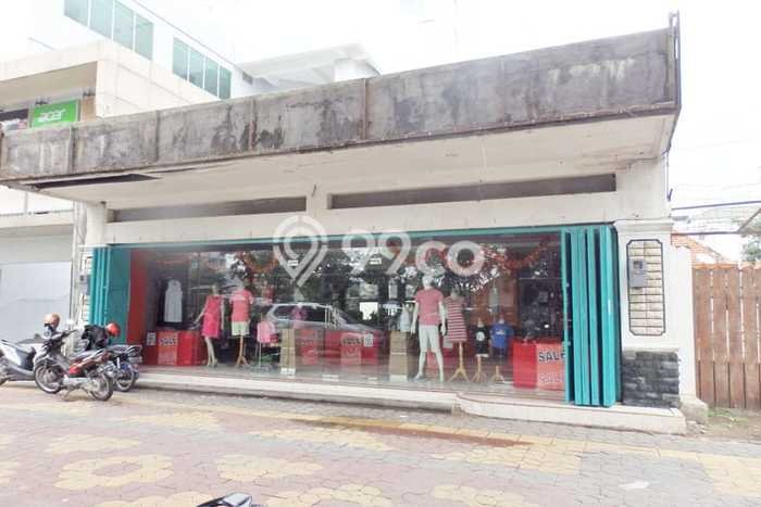 Unit Komersial Paling Strategis di Laweyan Surakarta dengan LB 218m2 Unit Komersial Paling Strategis di Laweyan Surakarta dengan LB 218m2