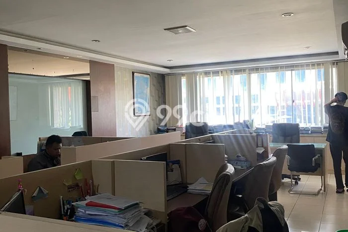 Unit Ruko Dijual di Jakarta Barat LT 81m2 & LB 400m2 Unit Ruko Dijual di Jakarta Barat LT 81m2 & LB 400m2