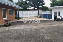 Unit Gudang Disewa Lokasi Cakung, Jakarta Timur Spesifikasi Luas Bangunan 1350m2 Unit Gudang Disewa Lokasi Cakung, Jakarta Timur Spesifikasi Luas Bangunan 1350m2
