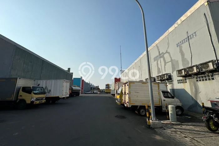 Gudang Dijual di Jakarta Barat LT 366m2 & LB 650m2 Lokasi Terbaik! Gudang Dijual di Jakarta Barat LT 366m2 & LB 650m2 Lokasi Terbaik!