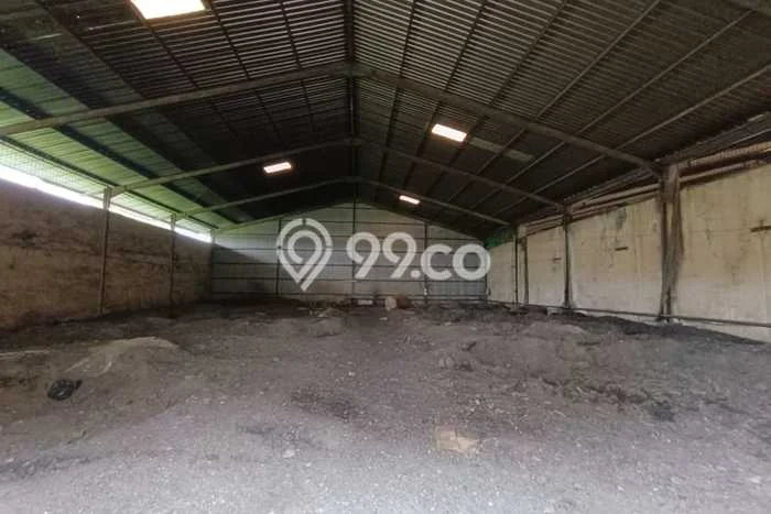 Unit Gudang Disewakan di Batu Ceper di Area Ramai & Strategis Unit Gudang Disewakan di Batu Ceper di Area Ramai & Strategis