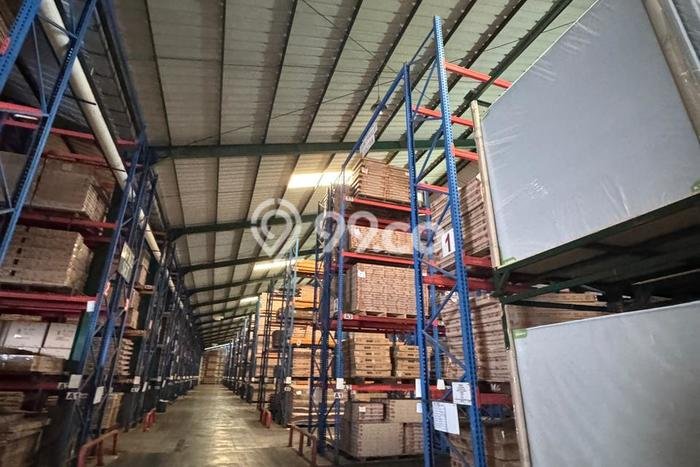 Gudang disewakan di Jati Uwung Tangerang dengan luas bangunan 4692m2 Gudang disewakan di Jati Uwung Tangerang dengan luas bangunan 4692m2