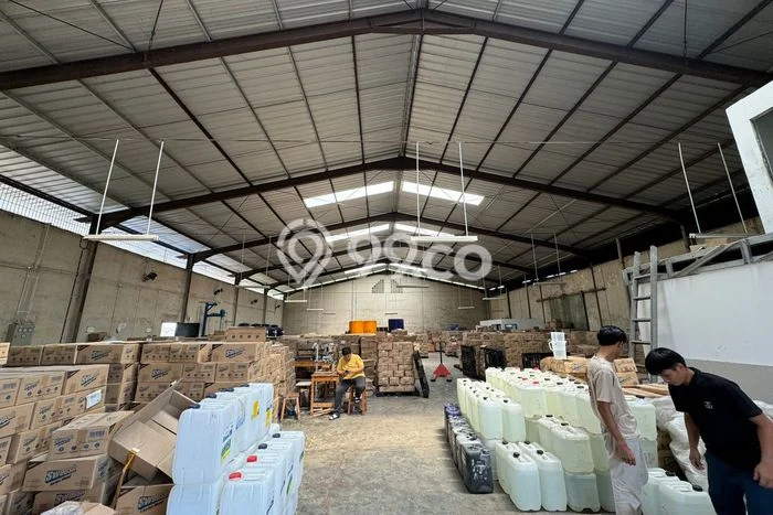 Unit Gudang Disewakan di Batu Ceper di Area Ramai & Strategis Unit Gudang Disewakan di Batu Ceper di Area Ramai & Strategis