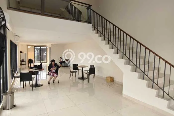 Lokasi Strategis! Dijual Ruko Bisnis di Curug, Tangerang Kondisi Bagus Lokasi Strategis! Dijual Ruko Bisnis di Curug, Tangerang Kondisi Bagus