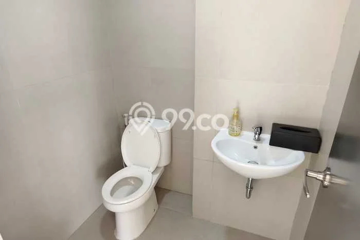 Lokasi Strategis! Dijual Ruko Bisnis di Curug, Tangerang Kondisi Bagus Lokasi Strategis! Dijual Ruko Bisnis di Curug, Tangerang Kondisi Bagus