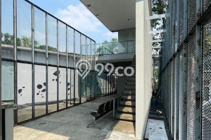 Komersial Dijual di Jakarta Selatan LT 1696m2 & LB 1044m2 Lokasi Terbaik! Komersial Dijual di Jakarta Selatan LT 1696m2 & LB 1044m2 Lokasi Terbaik!