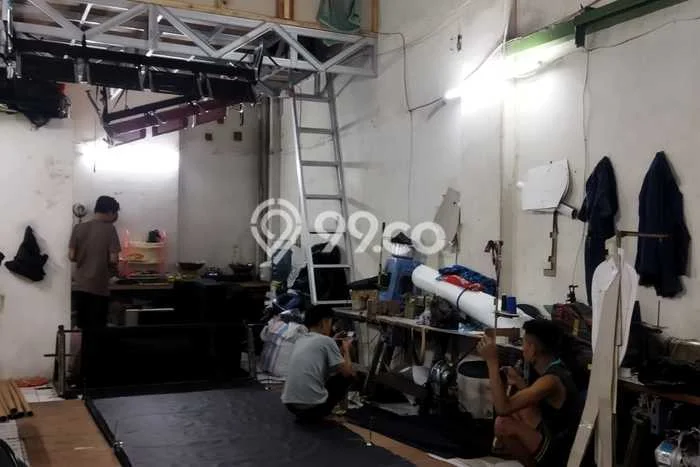 Area Strategis! Disewakan Ruko Lokasi Cimahi Selatan, Cimahi Cocok untuk Bisnis Area Strategis! Disewakan Ruko Lokasi Cimahi Selatan, Cimahi Cocok untuk Bisnis