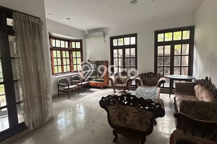 Hunian Mewah Dijual LT 360m2 di Mampang Prapatan, Jakarta Selatan Hunian Mewah Dijual LT 360m2 di Mampang Prapatan, Jakarta Selatan